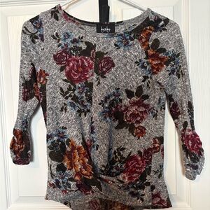 By & By Women's Gray Floral Long Sleeve Top